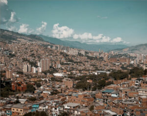 Günstige Autovermietung und Transporter in Medellín